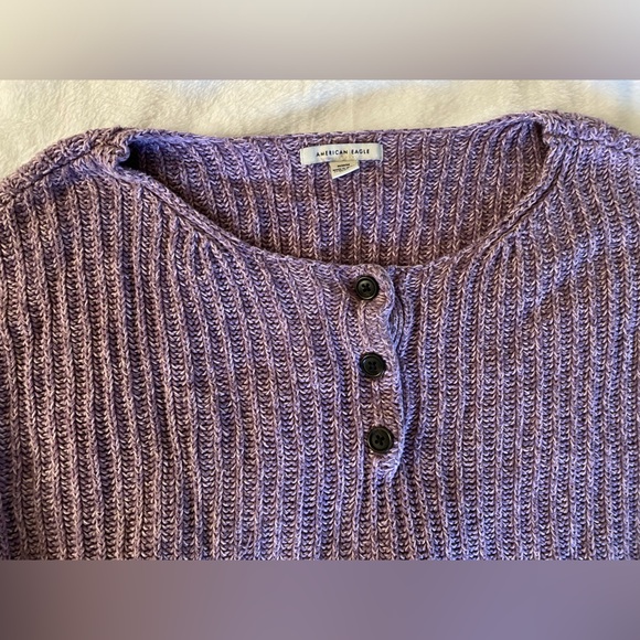 American Eagle Cropped Sweater - Picture 3 of 6